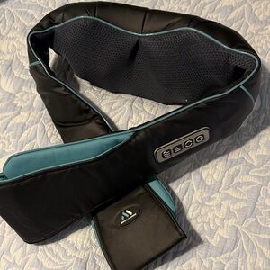 Magic Makers Black and Teal Massager